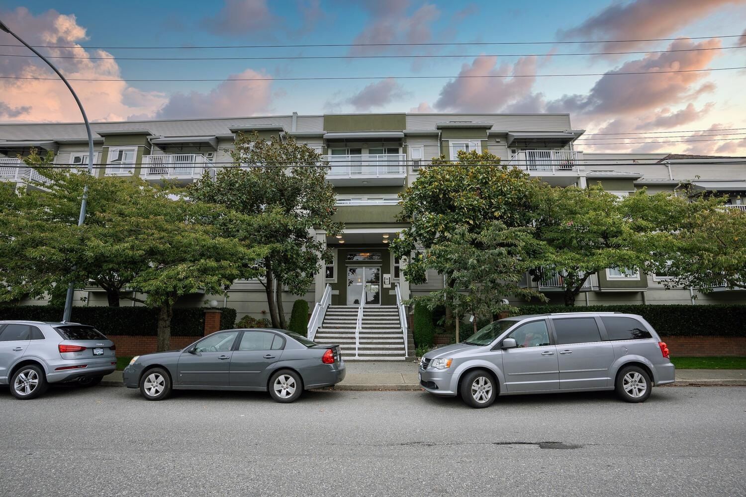 Listing Image 14