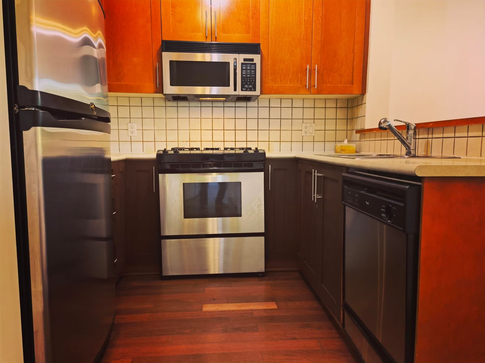 Listing Image 15
