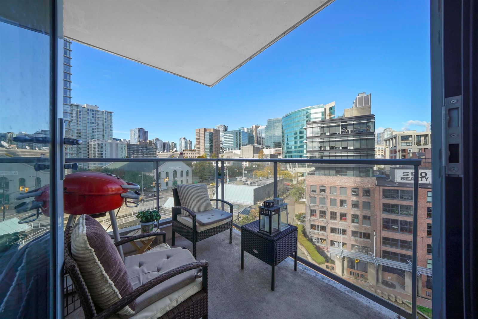 Listing Image 10