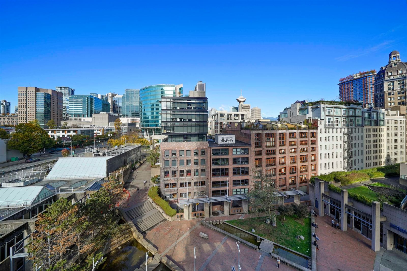 Listing Image 11