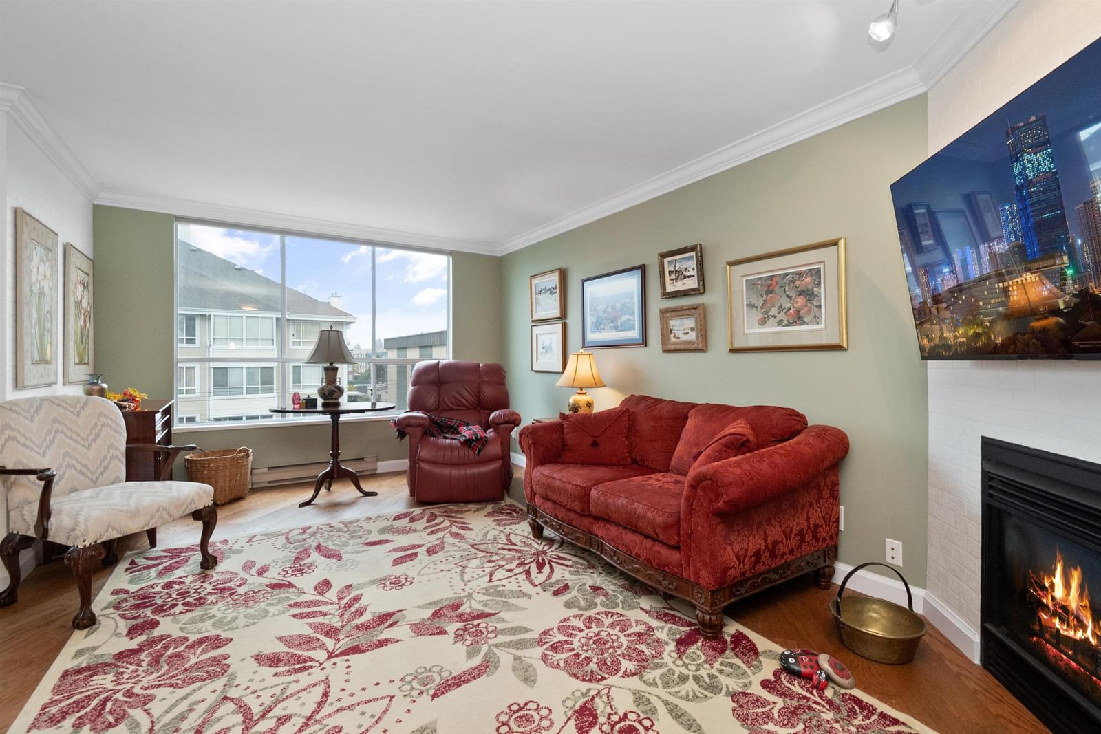 Listing Image 17