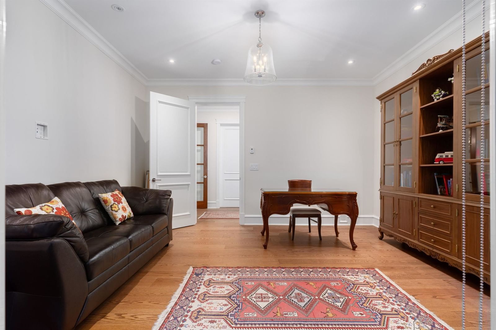 Listing Image 22