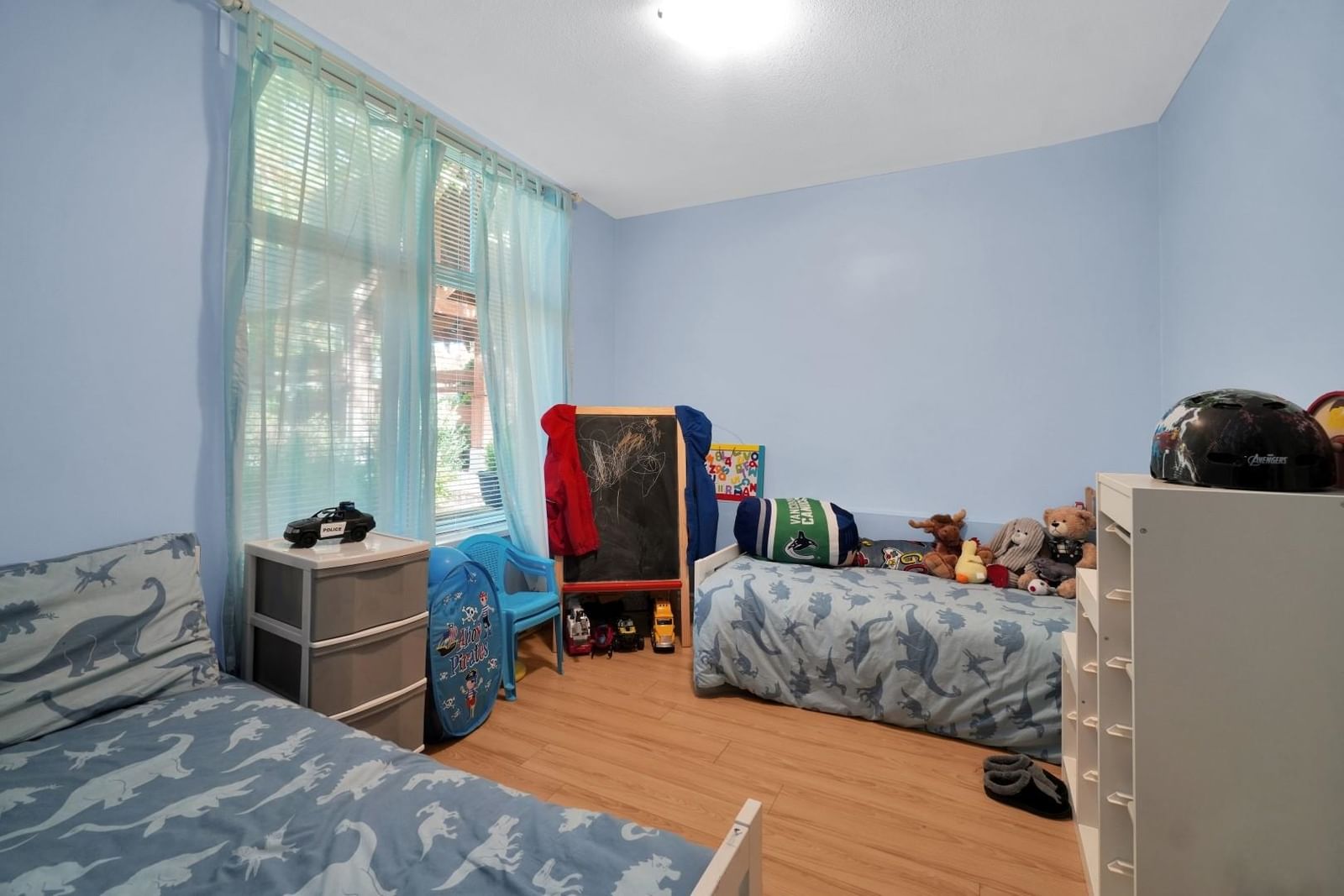 Listing Image 14