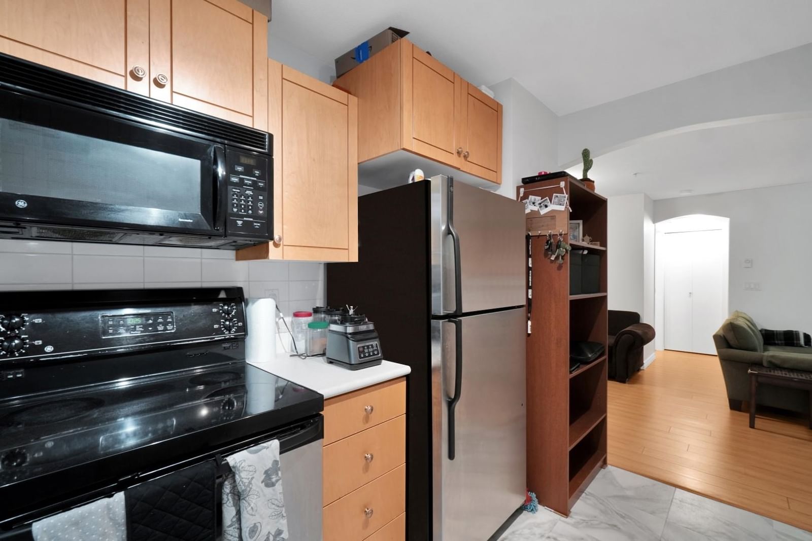 Listing Image 19