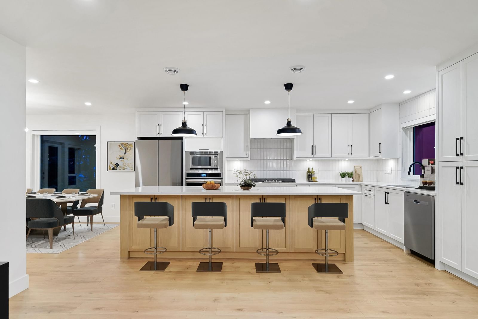 Listing Image 9