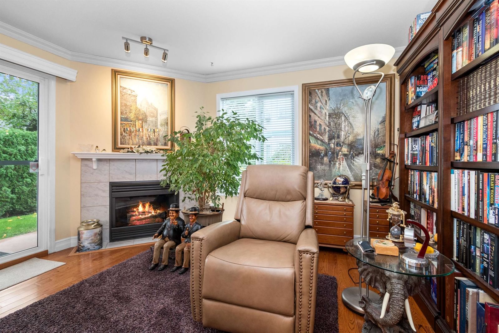 Listing Image 10