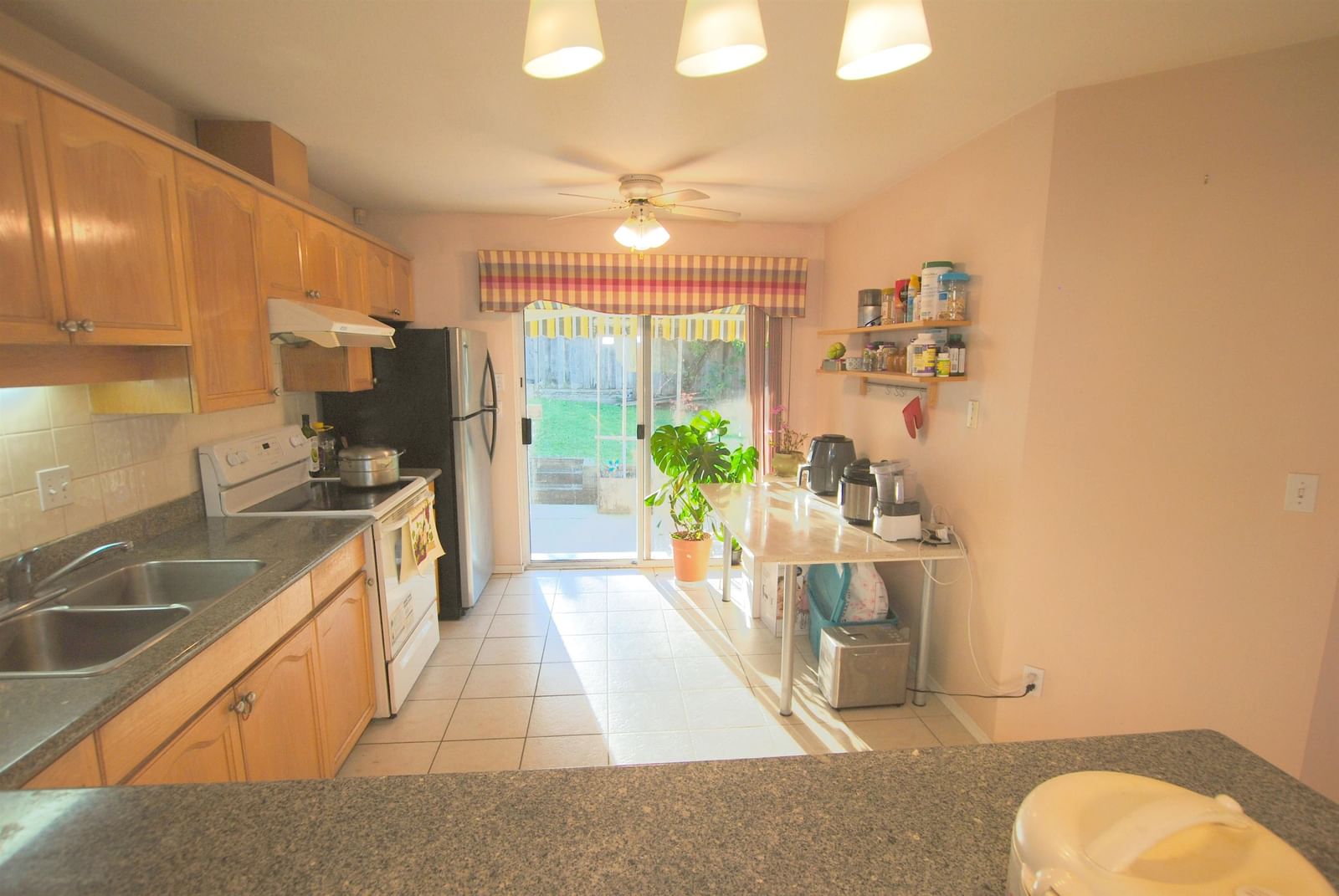 Listing Image 7