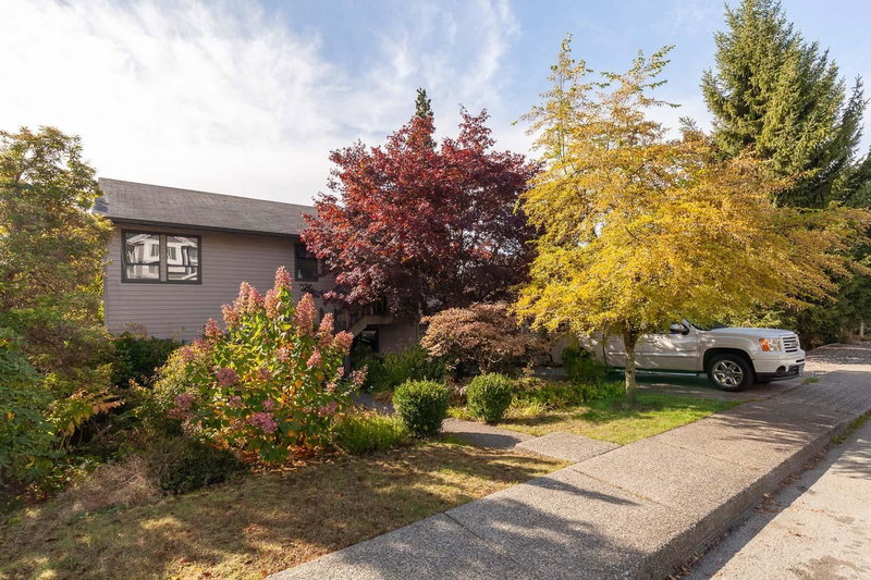 221 28th Street, North Vancouver, V7N 2H9 | Image 3