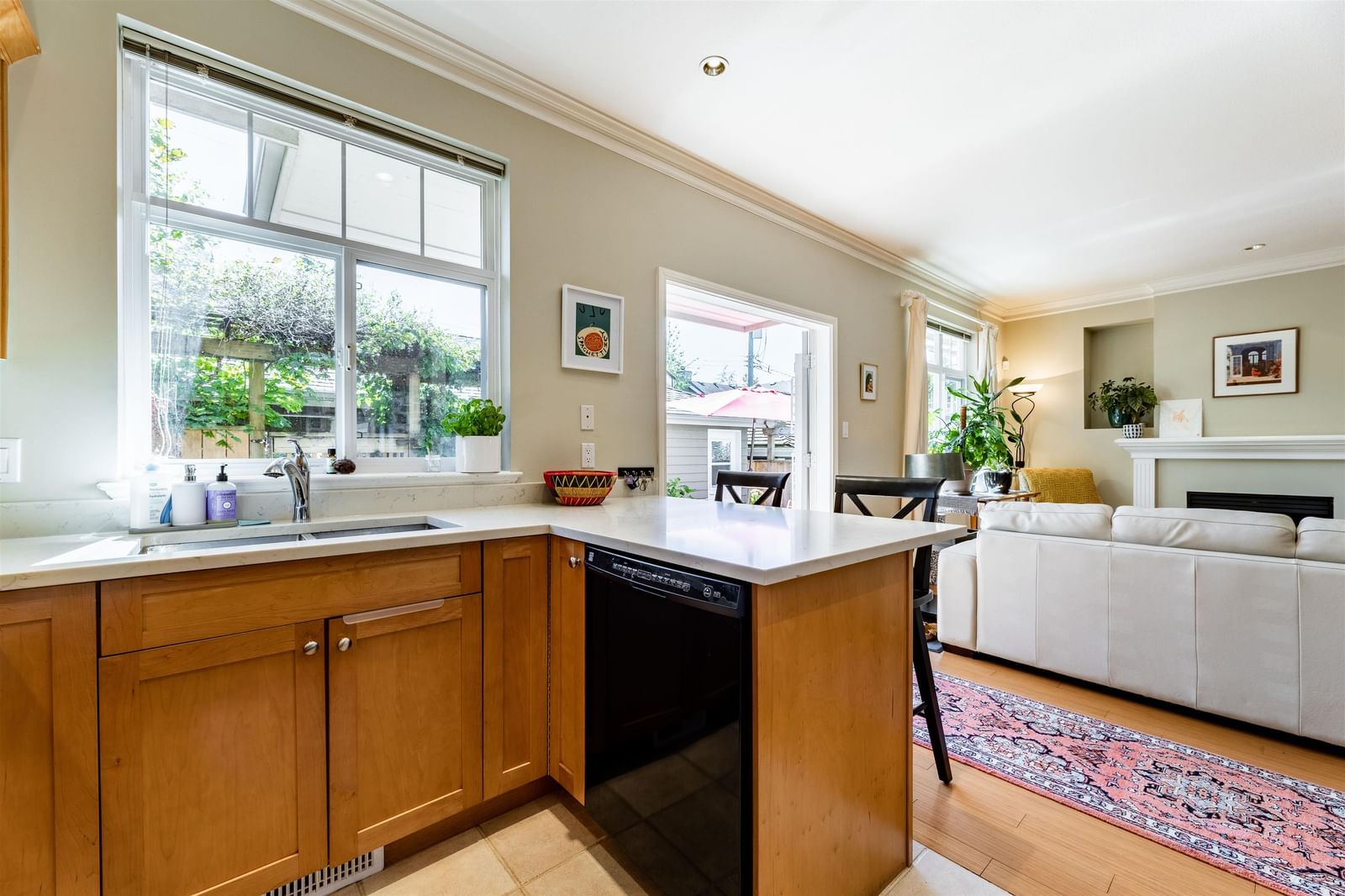 Listing Image 18