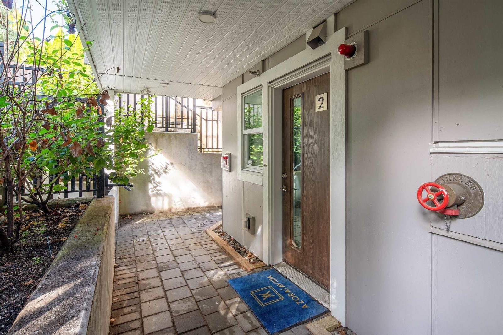 Listing Image 12