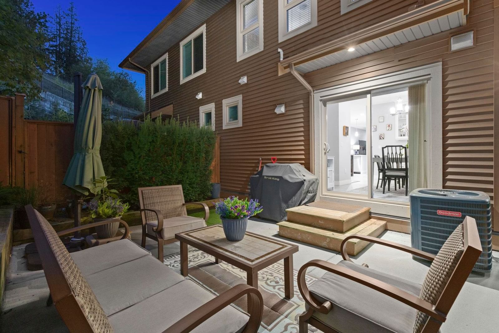 Listing Image 10