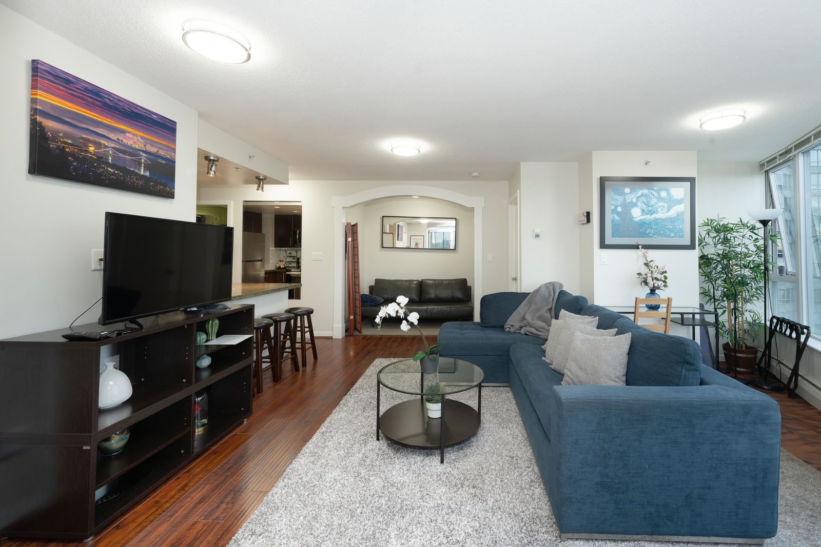 Listing Image 17