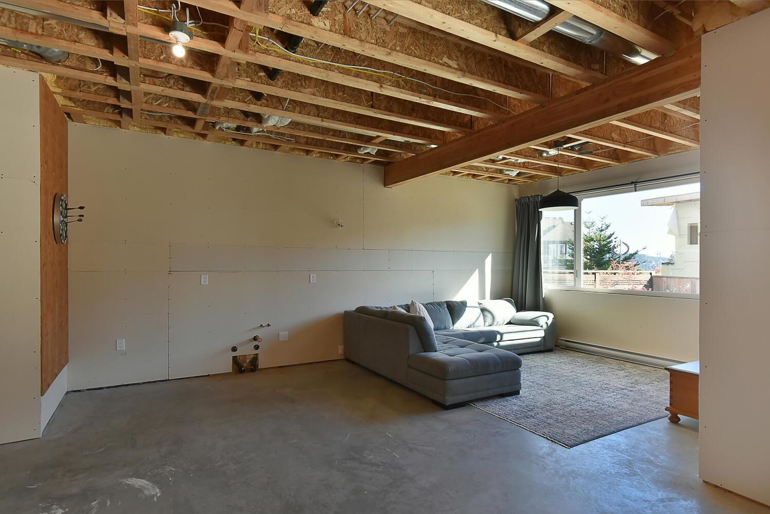 Listing Image 27
