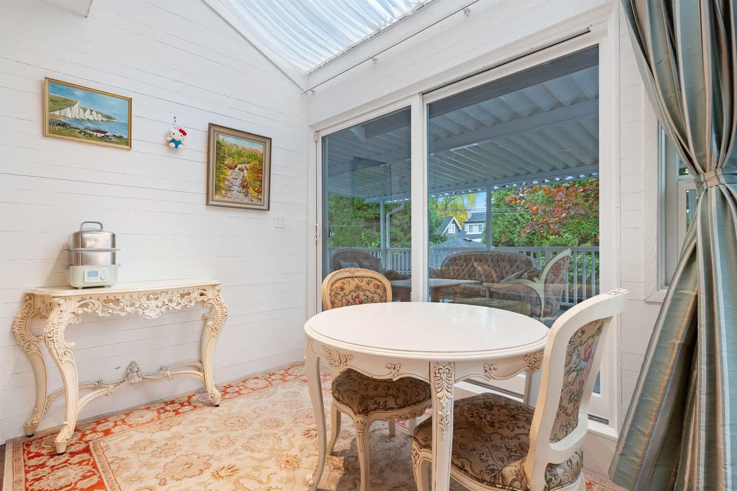 Listing Image 6