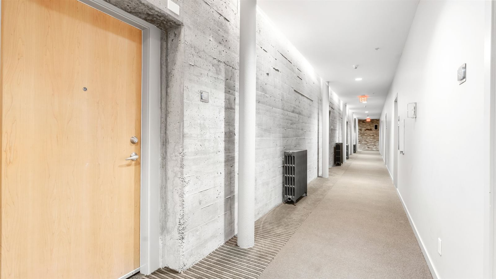 Listing Image 17