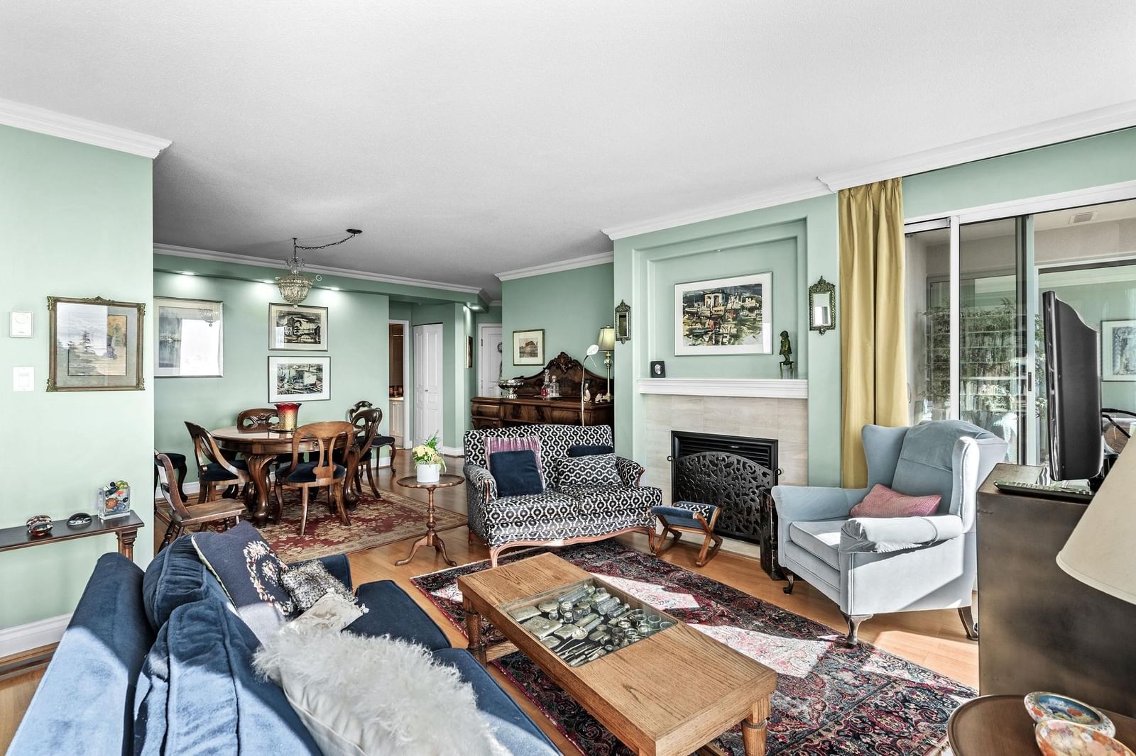 Listing Image 6