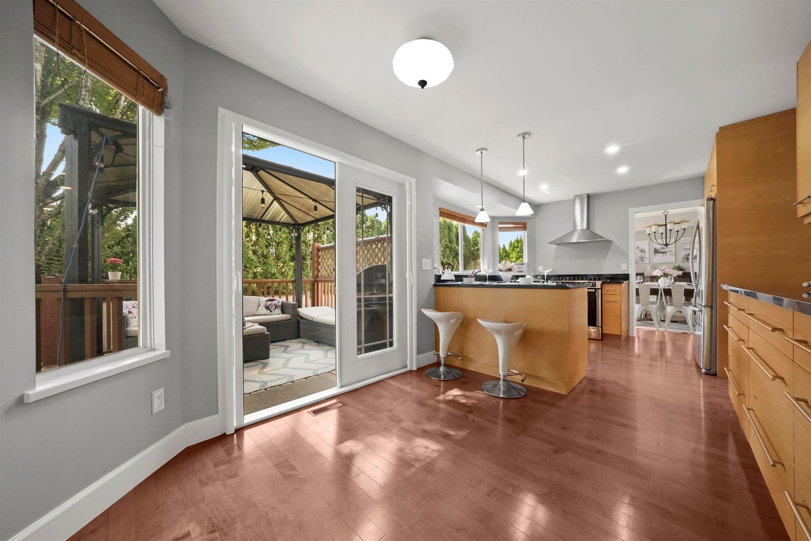 Listing Image 19