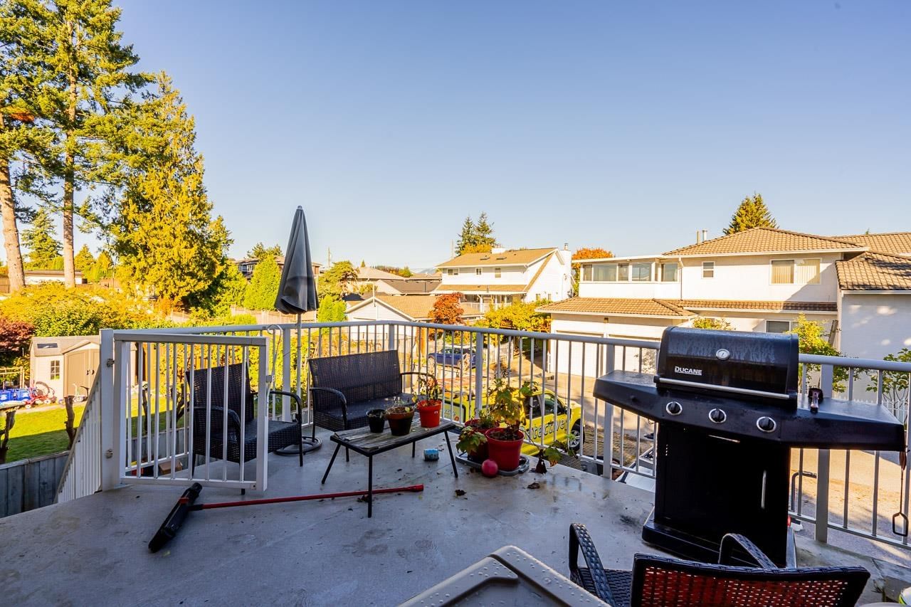 Listing Image 12