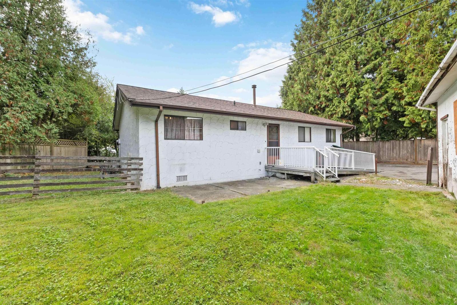 Listing Image 17