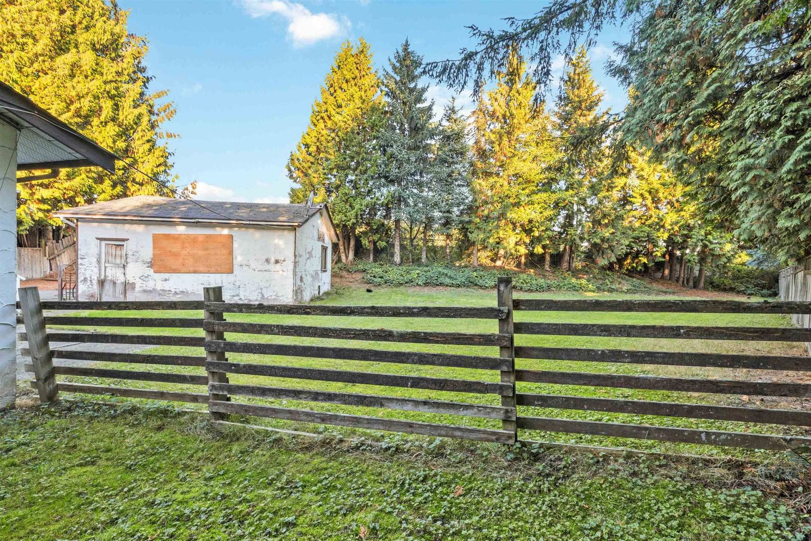 Listing Image 19