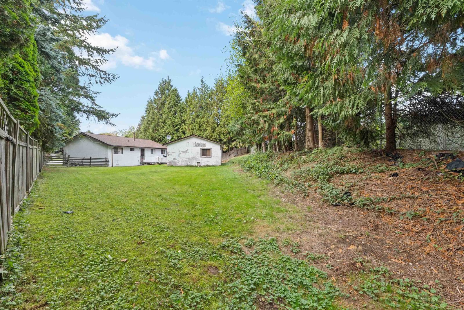 Listing Image 8