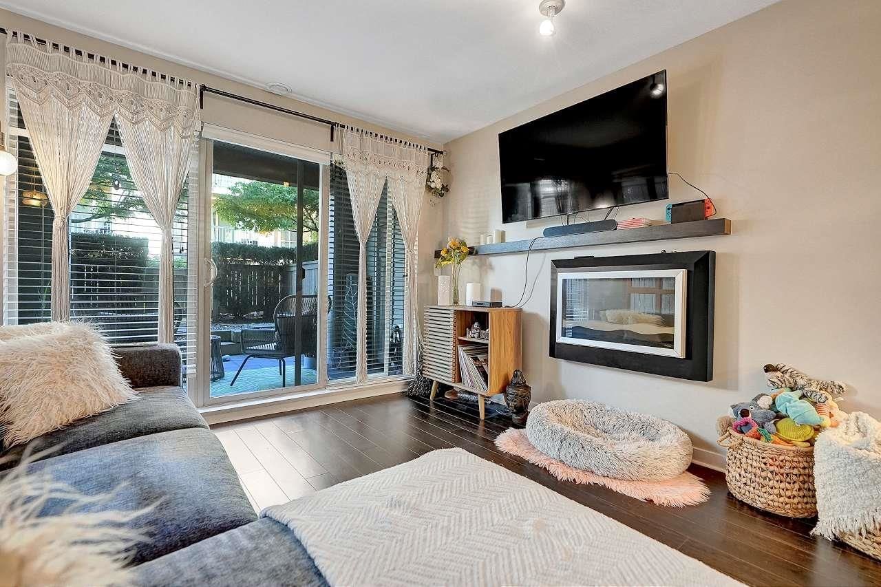 Listing Image 4