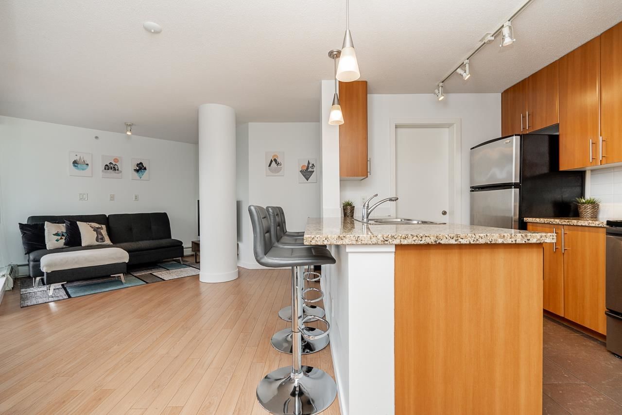 Listing Image 10