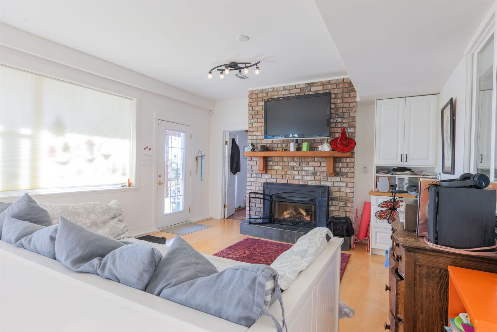 Listing Image 20