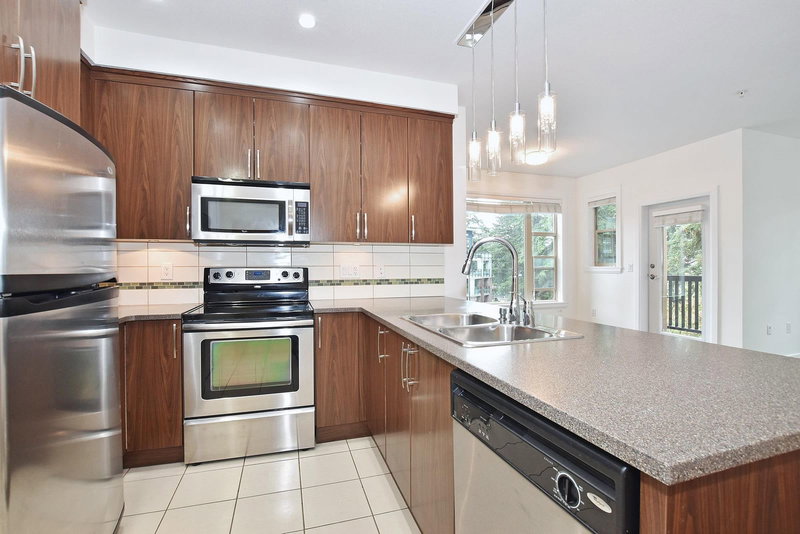 304 - 45530 Market Way, Chilliwack, V2R 0M5 | Image 3