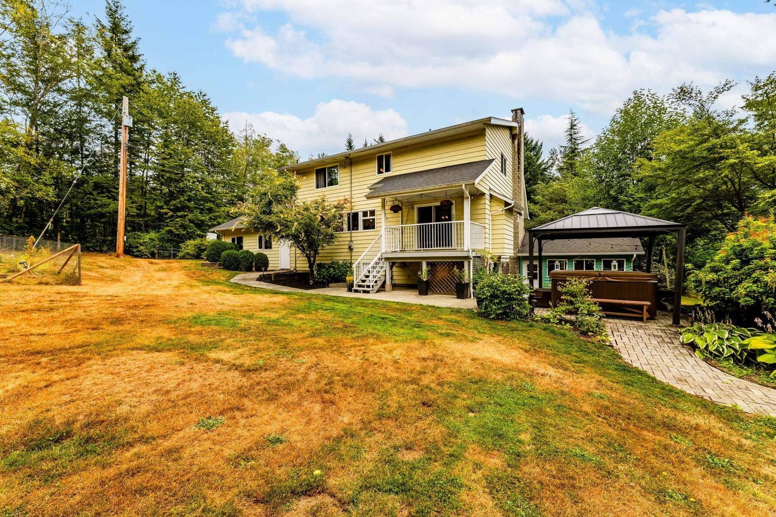 Listing Image 4