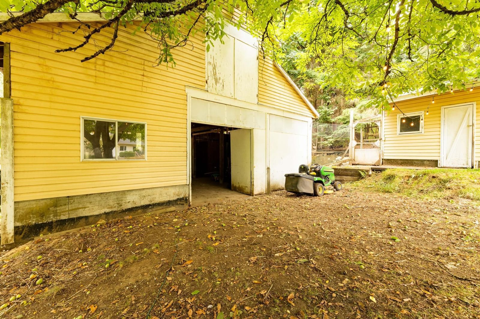 Listing Image 8