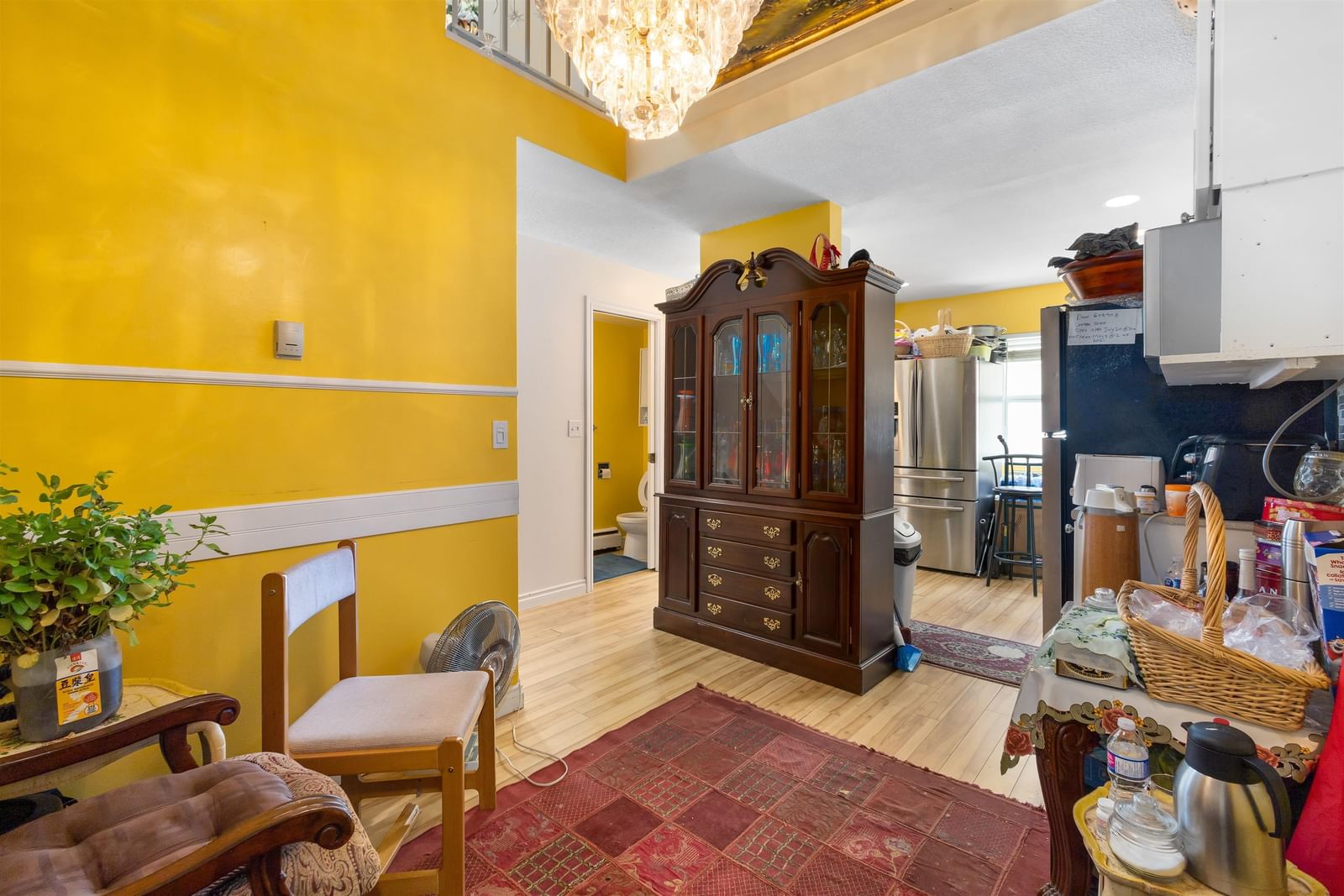 Listing Image 6