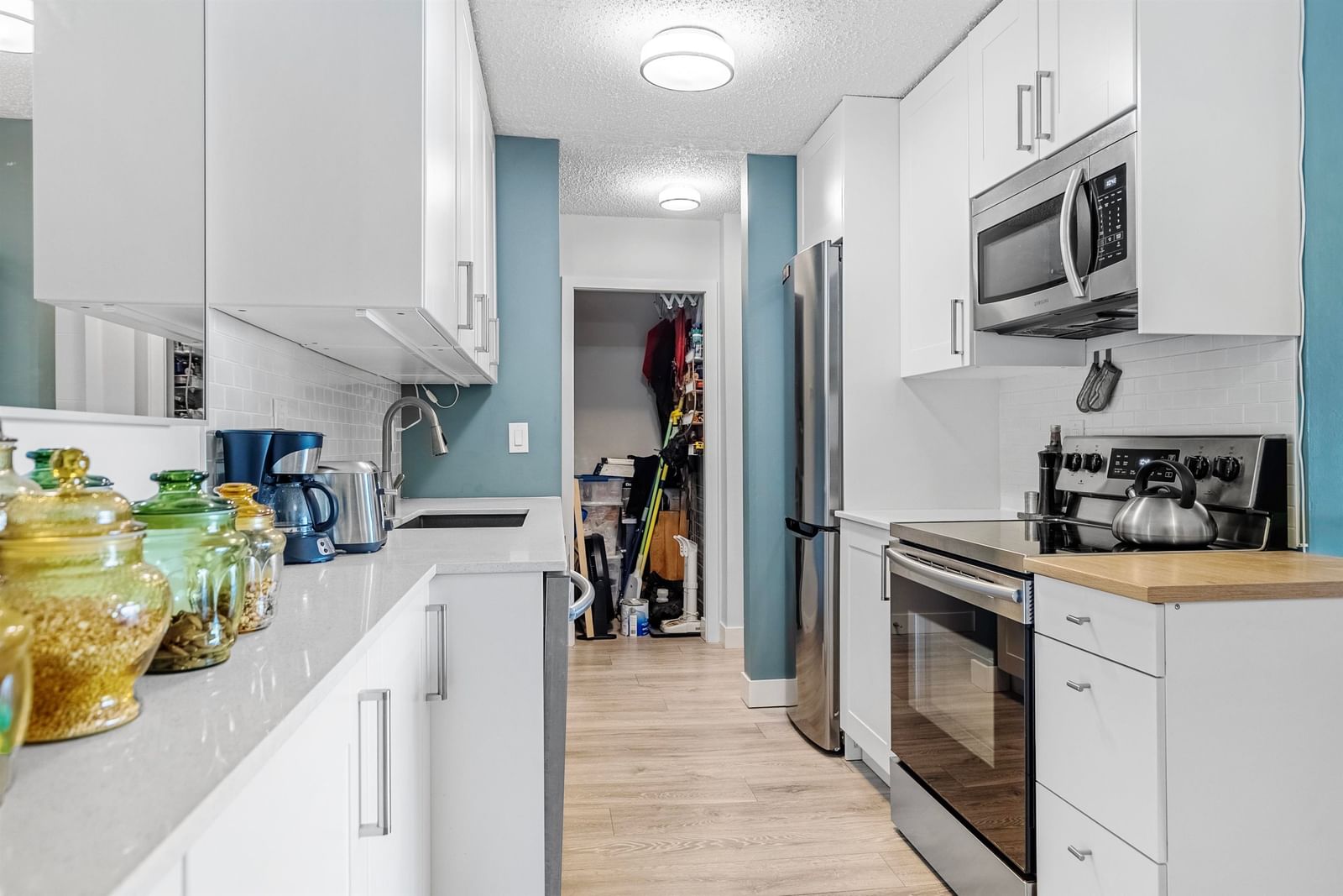 Listing Image 13