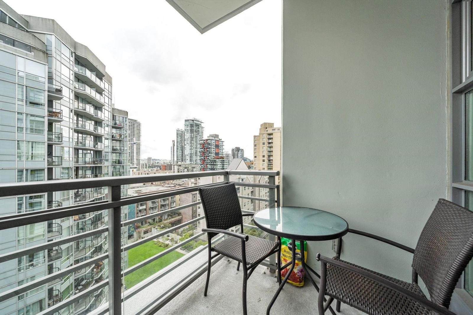Listing Image 20