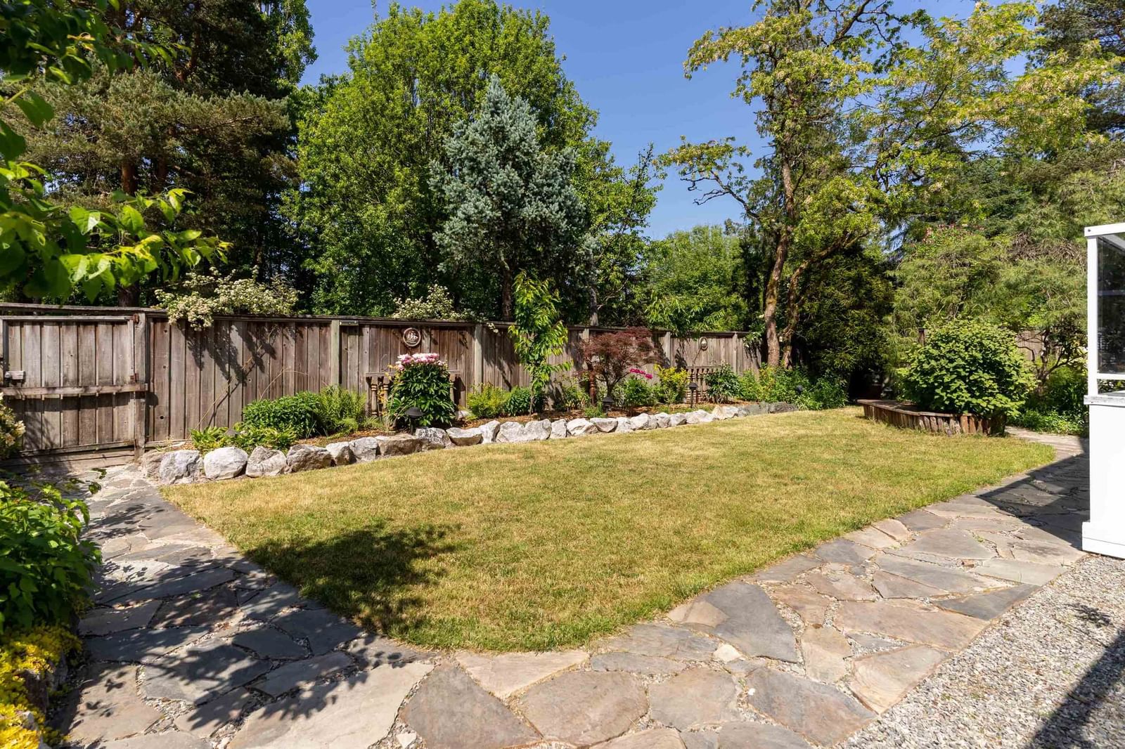 Listing Image 38
