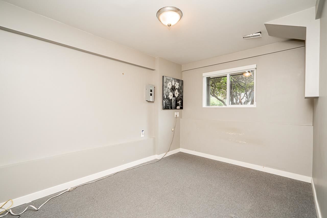 Listing Image 27