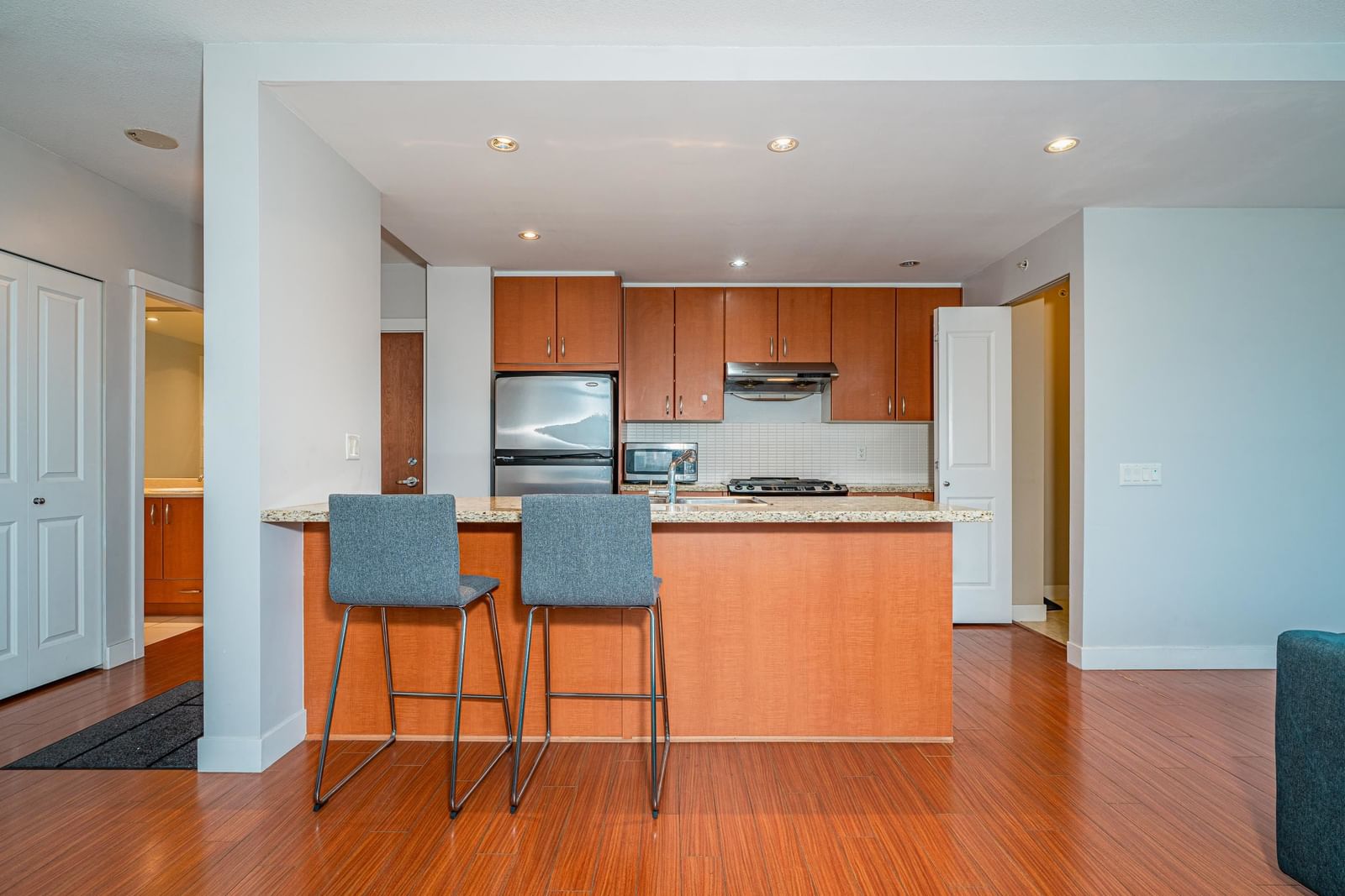 Listing Image 13