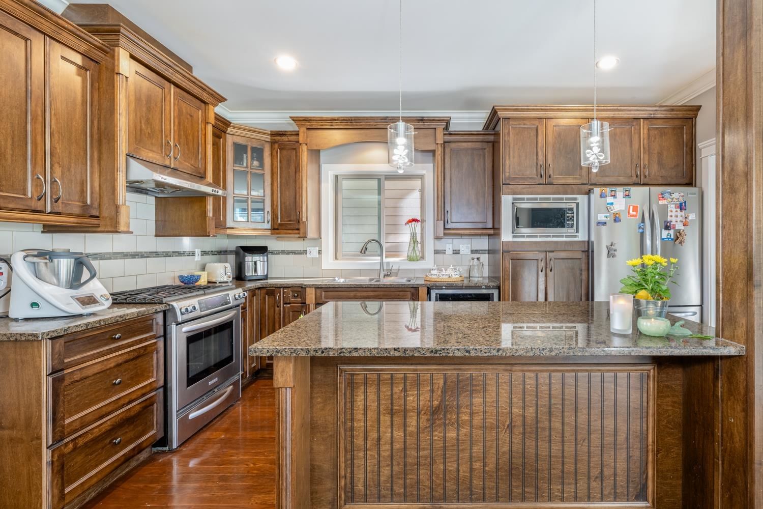 Listing Image 10