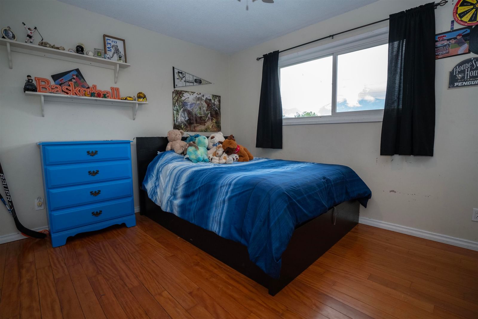 Listing Image 16