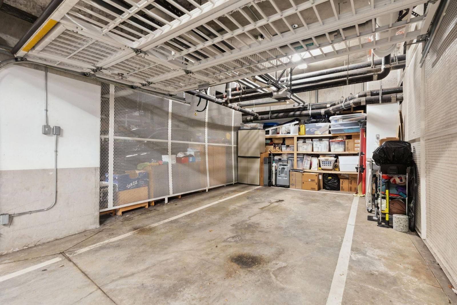 Listing Image 32
