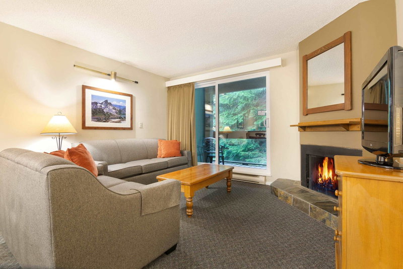 423 - 4200 Whistler Way, Whistler, V8E 1J4 | Image 2