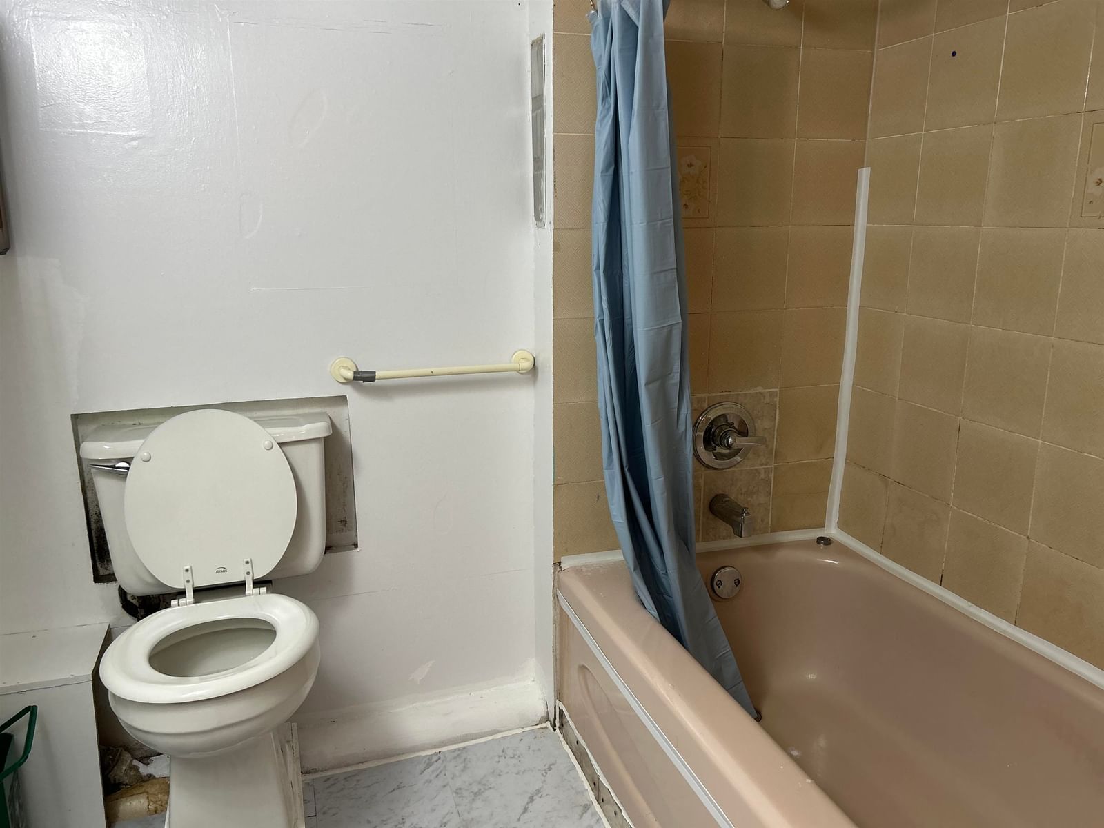 Listing Image 23