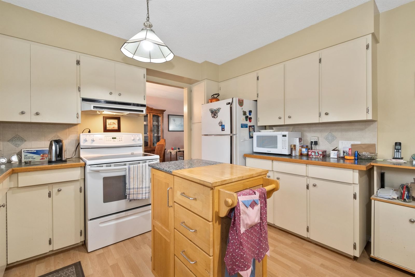Listing Image 8
