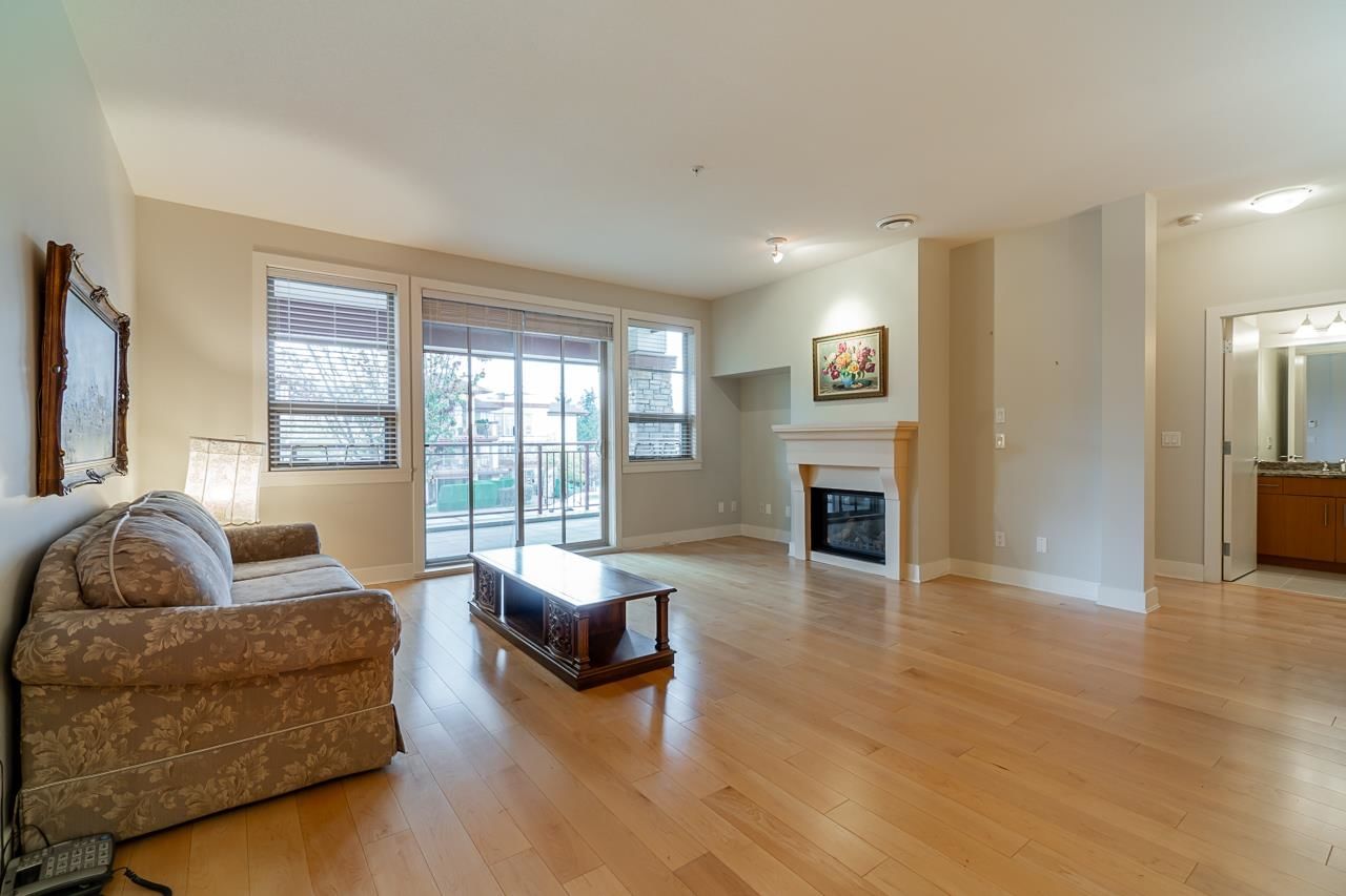 Listing Image 17