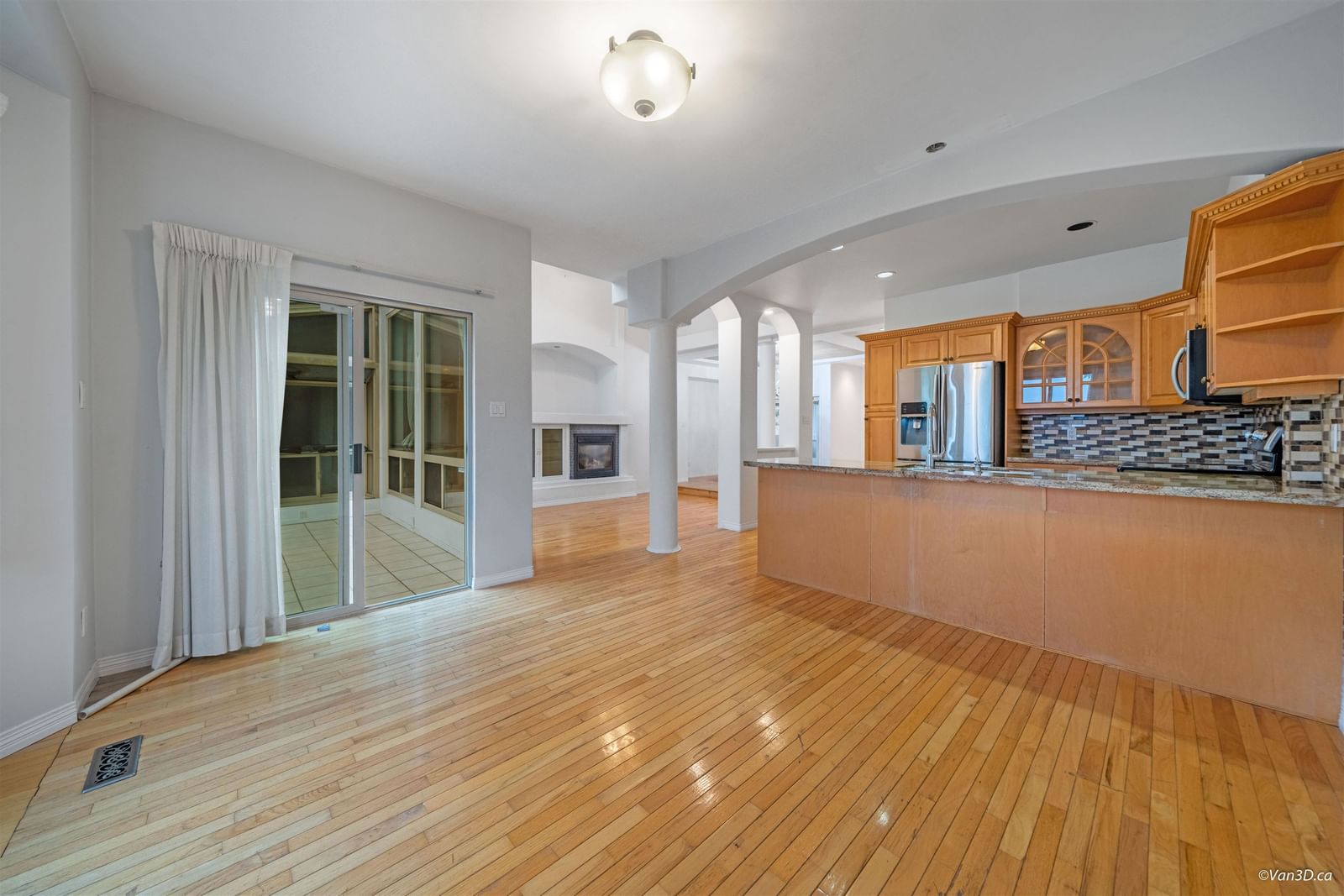 Listing Image 11