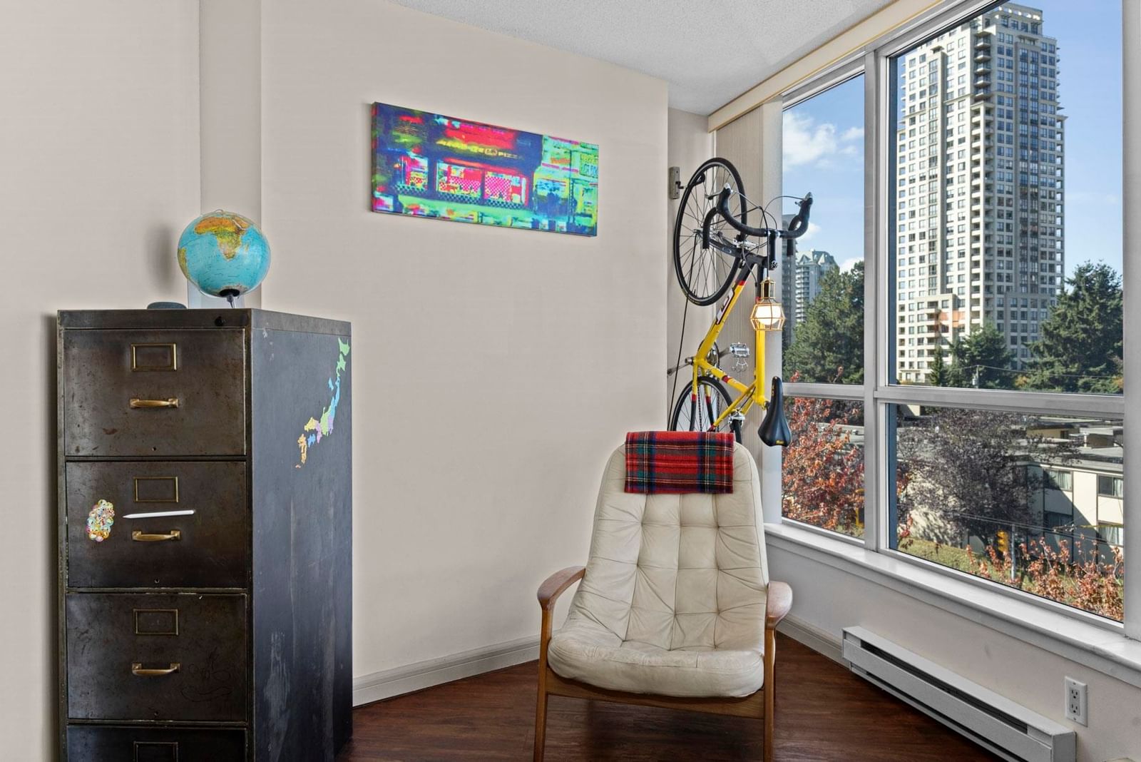 Listing Image 15