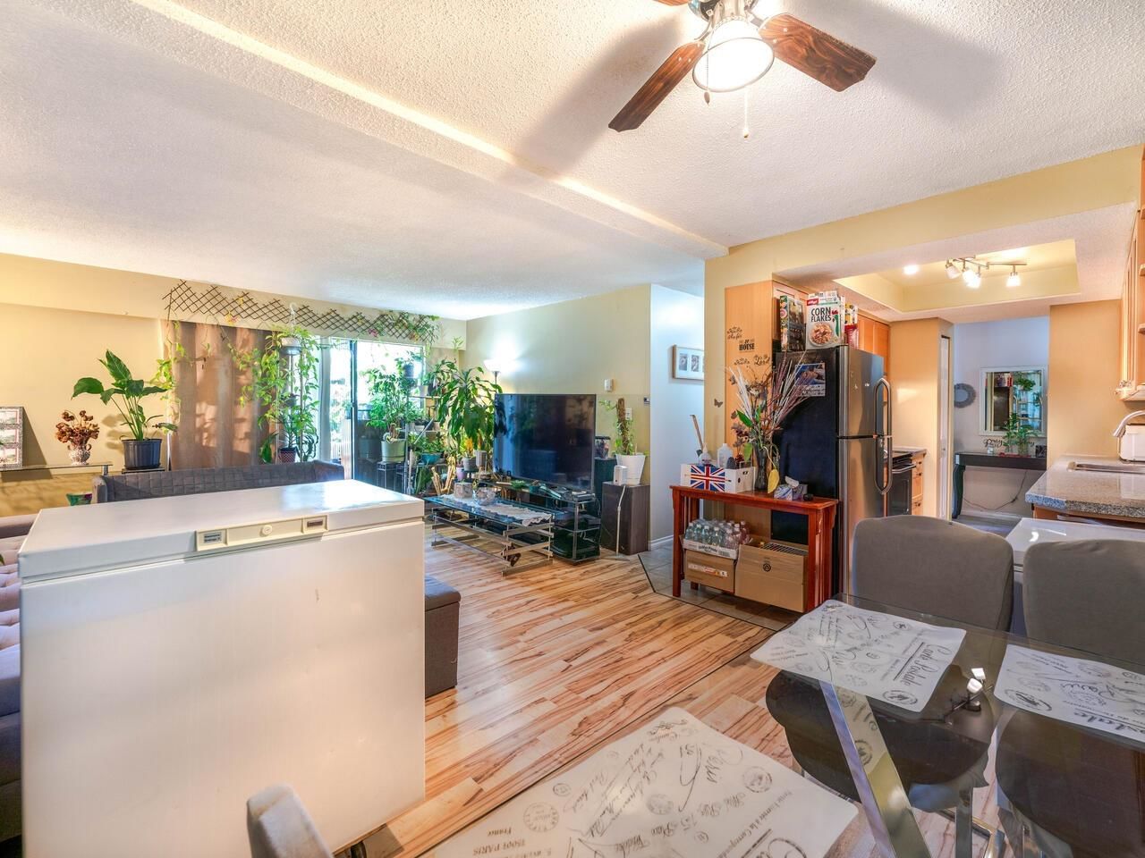 Listing Image 14