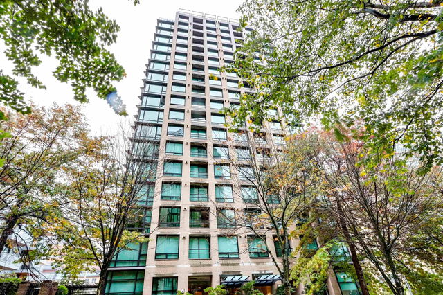 806 - 1003 Burnaby Street