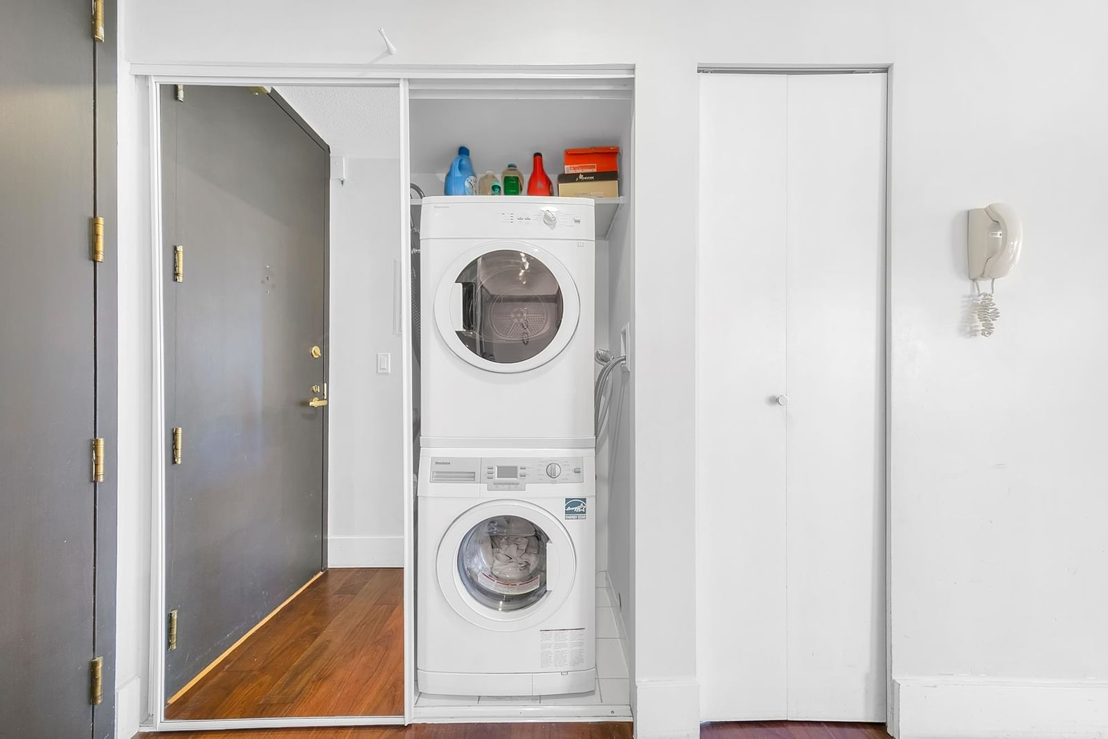 Listing Image 20