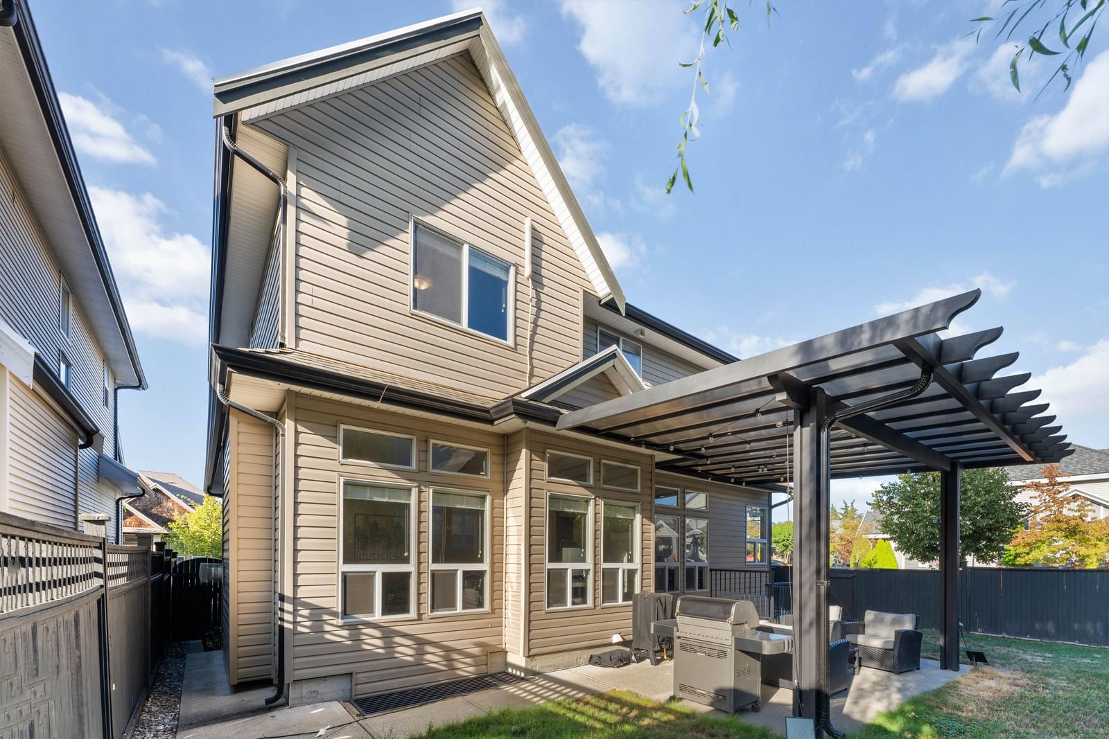 Listing Image 9